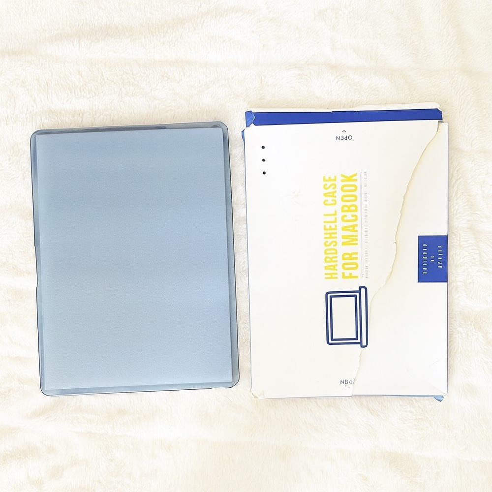Blue transparent Hardshell Case for MacBook
